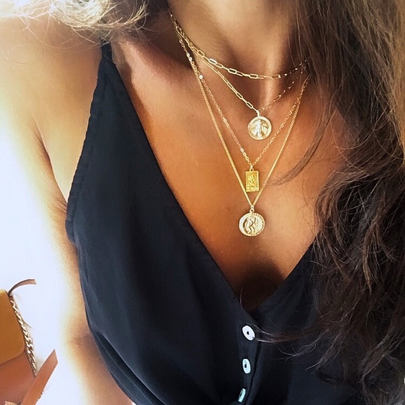 ✨Gold Filled Saint Christopher Necklace - Picture 4 of 8